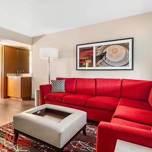 One-Bedroom King Suite
